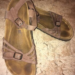 FINAL SALE, MUST GO. Brown leather birkenstocks
